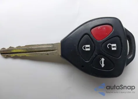 2013 Toyota Corolla L z USA, uszkodzony, nr VIN 5YFBU4EE0DP173473